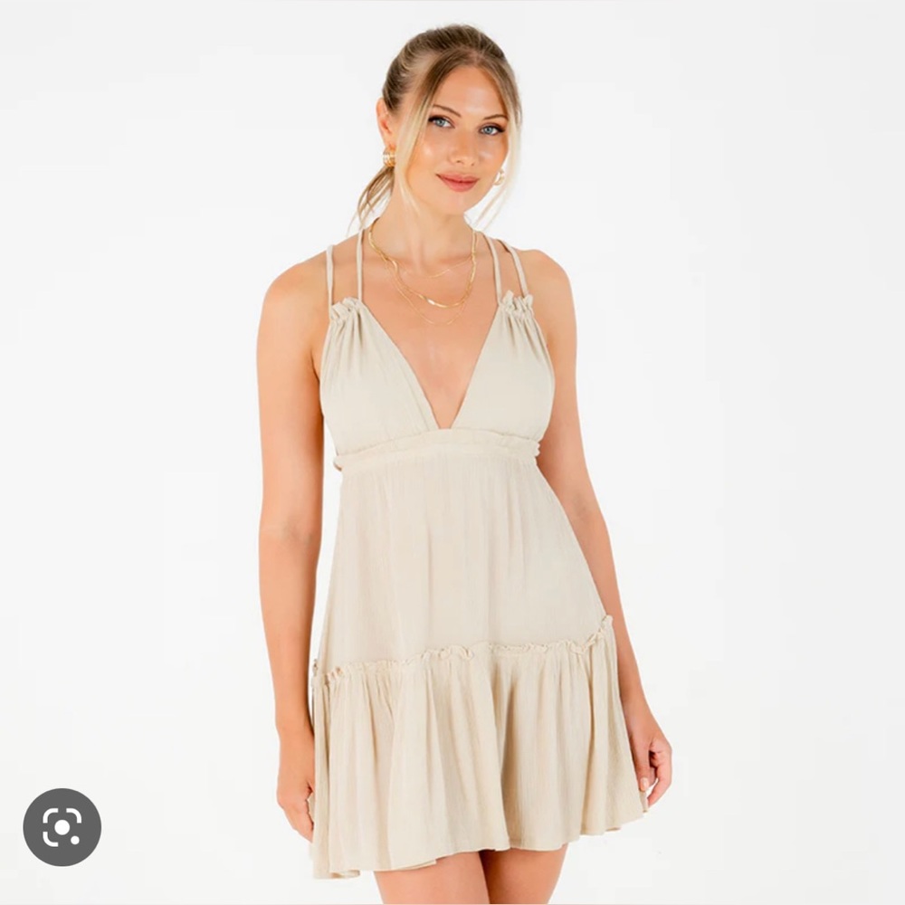 NWOT Flowy ruffle Bali sundress beach dress lower thigh/knee length